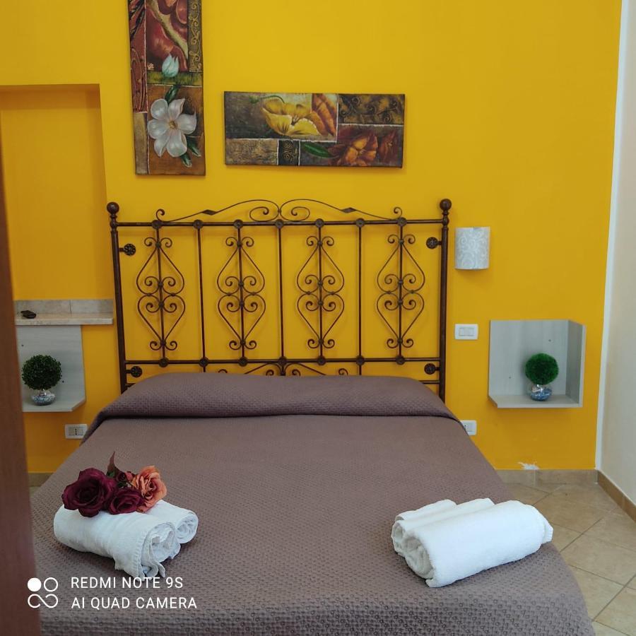 Villa Dolce Vita Rooms Castelluzzo Exterior photo